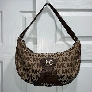 Excellent used condition Michael Kors bag